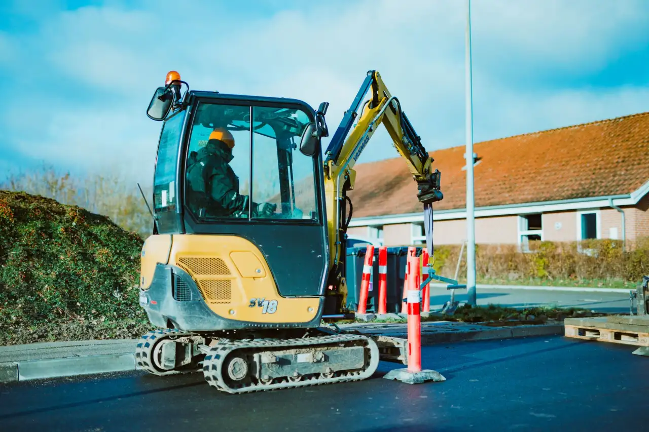 2025年办公设备行业技术趋势：智能化与绿色化发展方向解析