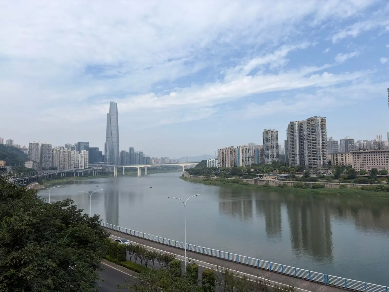 上海崧霏办公设备常用纸张参数与打印适配性分析